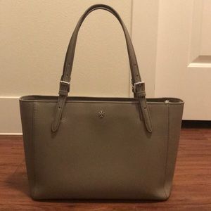 ‼️ SALE- BUY NOW‼️Tory Burch York Buckle Tote